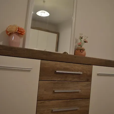 Apartament With Garden And Sea-view