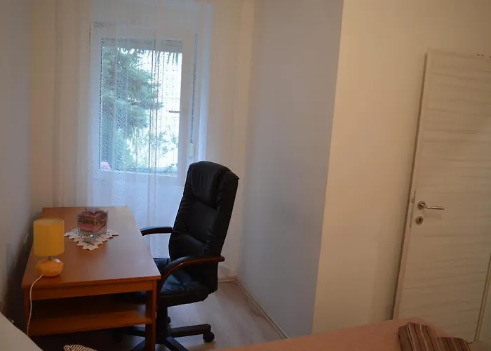 아파트 With Garden And Sea-view *