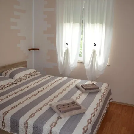 With Garden And Sea-view Appartamento *