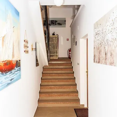 Appartamento With Garden And Sea-view Ika