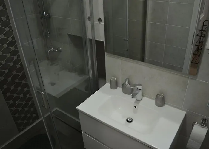 Apartament With Garden And Sea-view *