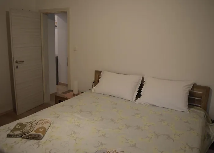 Apartament With Garden And Sea-view